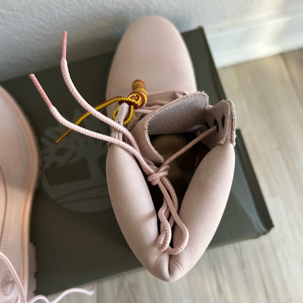 NEW IN BOX! Timberland Pink Nubuck Waterproof, Insulated Boots - Picture 7 of 9